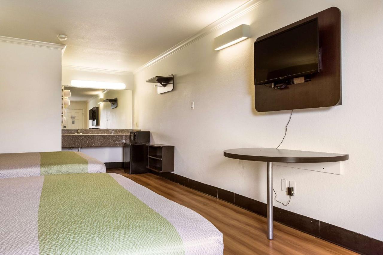 Motel 6-Lake Charles, La - Lake Charles On The Bayou Extérieur photo